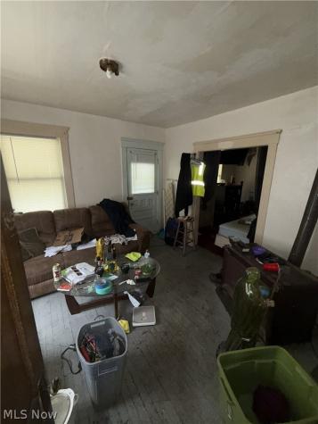 9810 Sophia Avenue Cleveland OH 44104