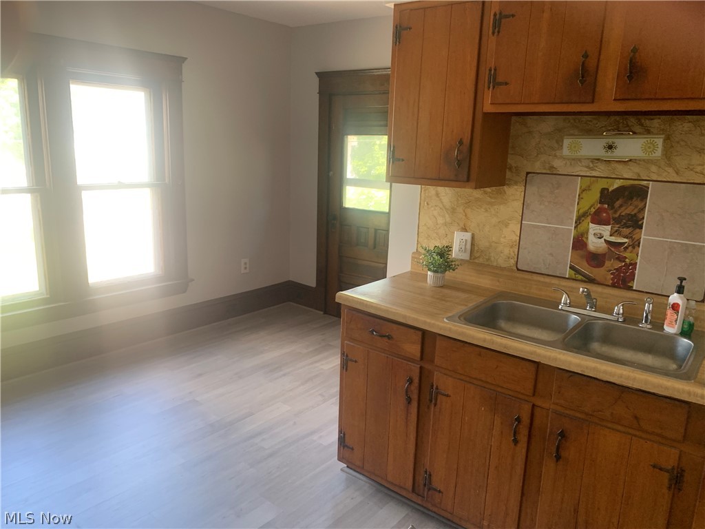 145 Grant Street Conneaut OH 44030