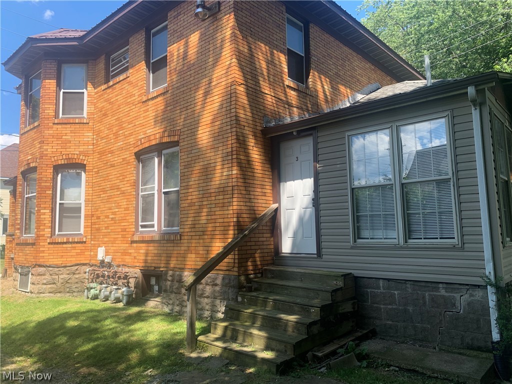 145 Grant Street Conneaut OH 44030