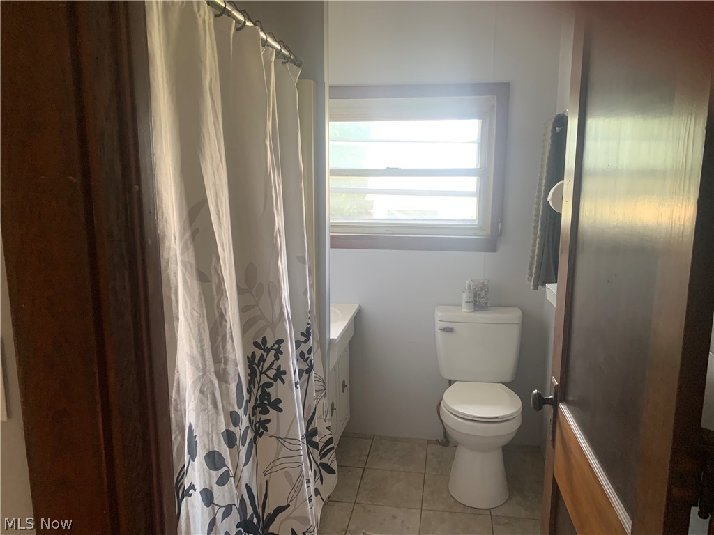 145 Grant Street Conneaut OH 44030
