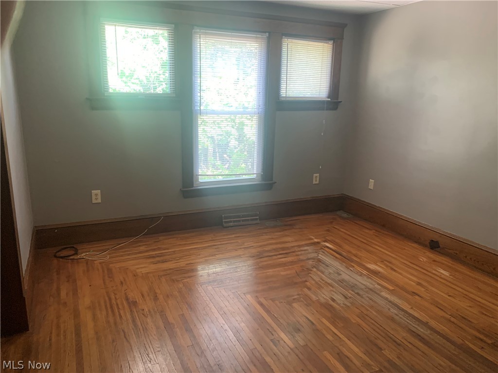 145 Grant Street Conneaut OH 44030