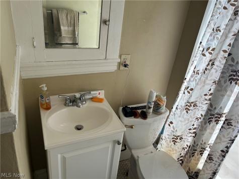 3416 Fulton Road Cleveland OH 44109