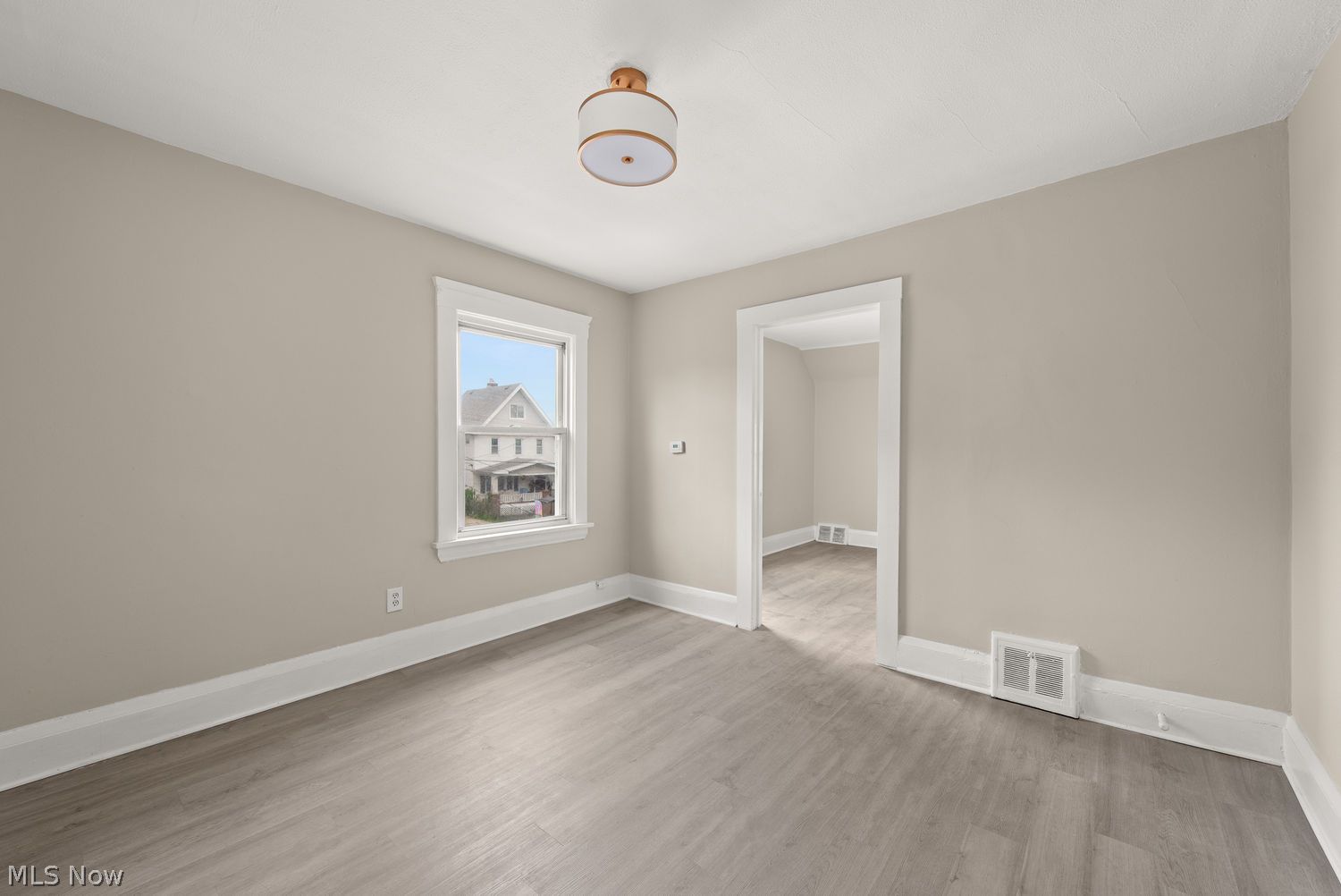 10217 Loretta Avenue Cleveland OH 44111