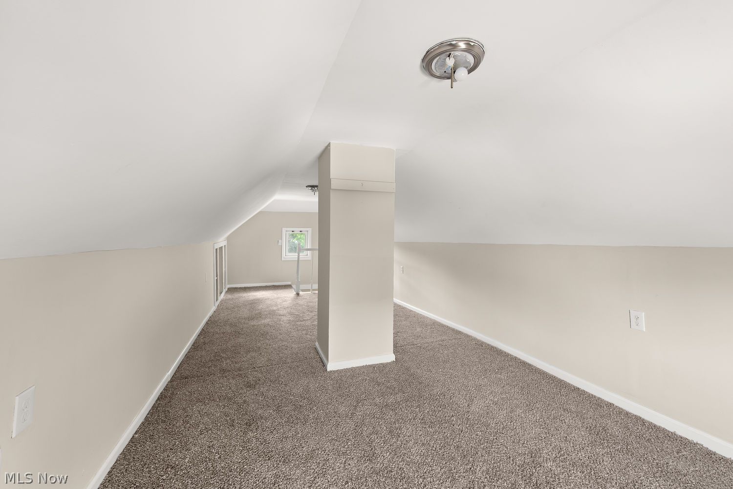 10217 Loretta Avenue Cleveland OH 44111