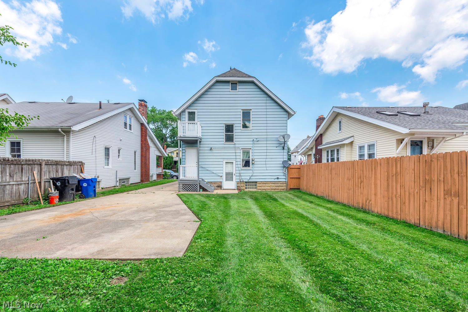 10217 Loretta Avenue Cleveland OH 44111