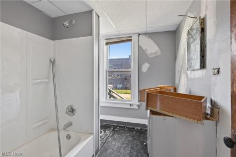 1226 Logan Avenue NW Canton OH 44703