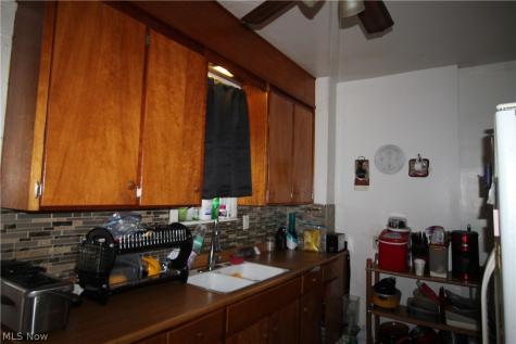 4128 E 113th Street Cleveland OH 44105