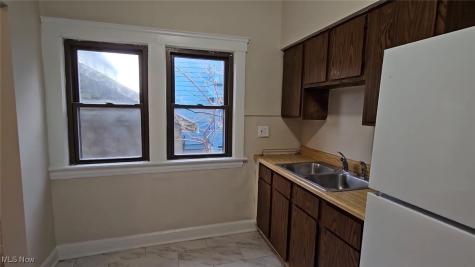 3272 W 88th Street Cleveland OH 44102