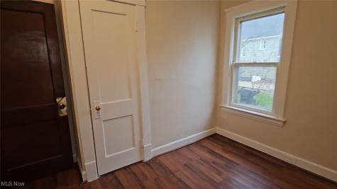 3272 W 88th Street Cleveland OH 44102