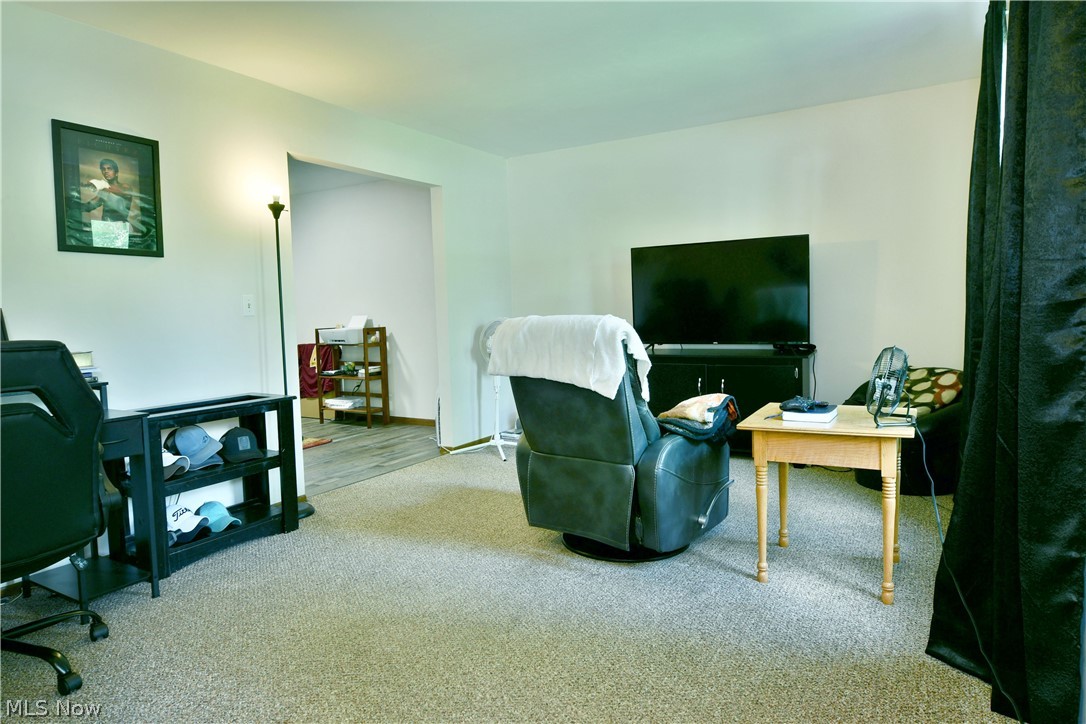 6940 Mahoning Avenue NW Warren OH 44481