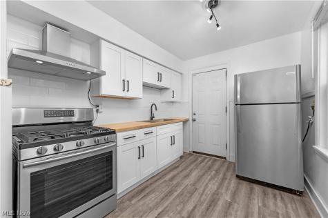 8005 Lake Avenue Cleveland OH 44102