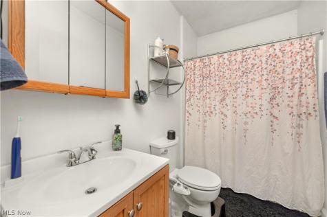 8005 Lake Avenue Cleveland OH 44102