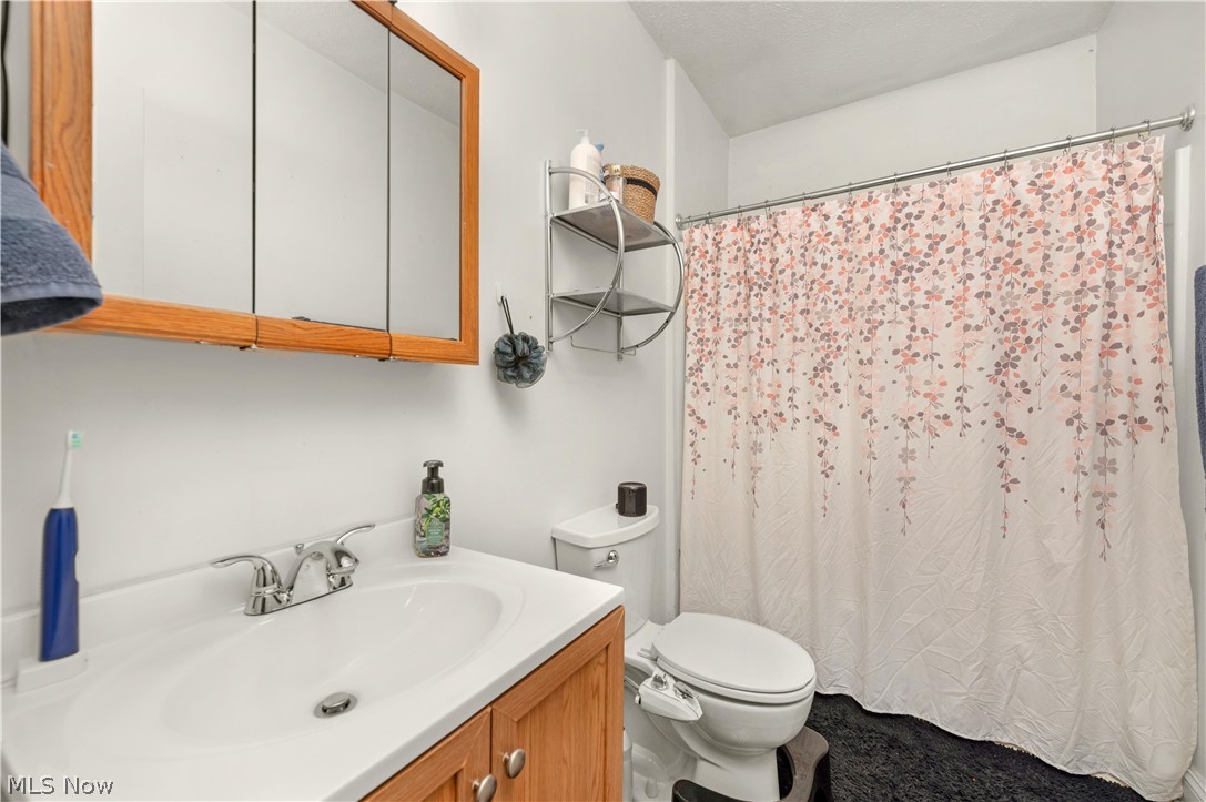 8005 Lake Avenue Cleveland OH 44102
