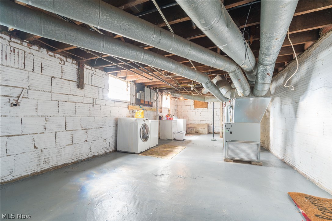 8005 Lake Avenue Cleveland OH 44102