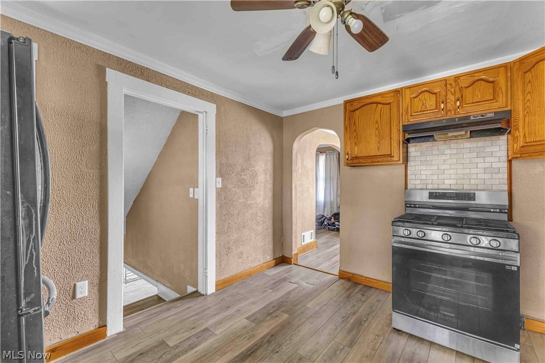 422 5th Street Struthers OH 44471