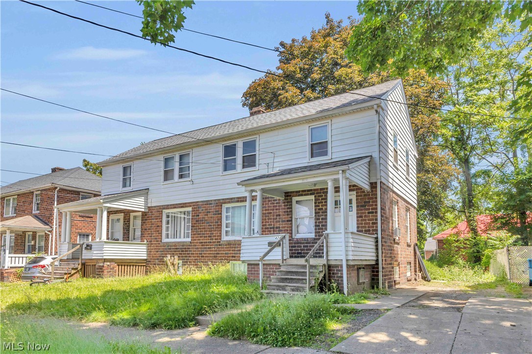 422 5th Street Struthers OH 44471