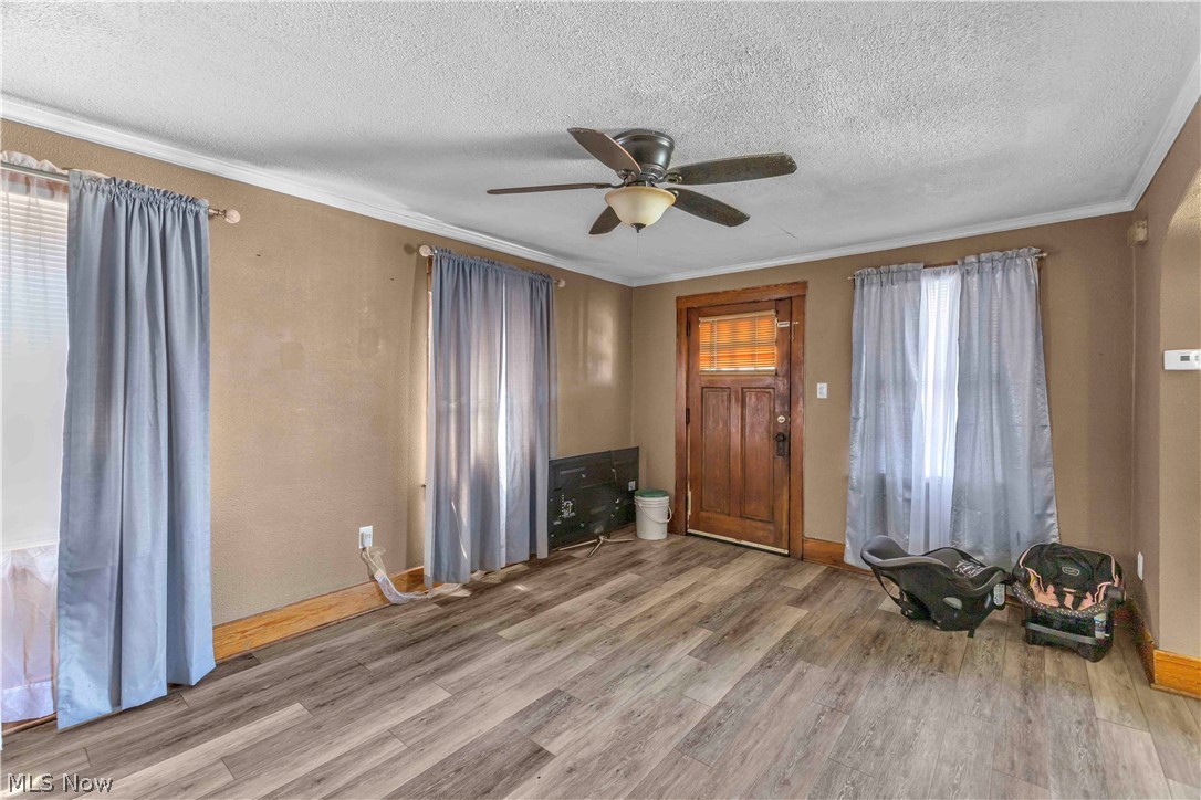 422 5th Street Struthers OH 44471