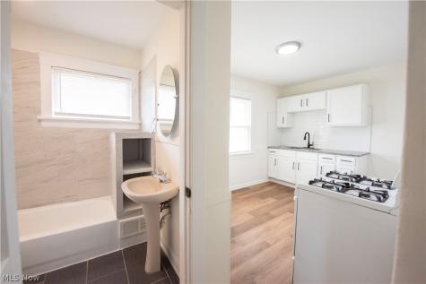 3428 W 65th Street Cleveland OH 44102