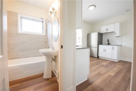 3428 W 65th Street Cleveland OH 44102