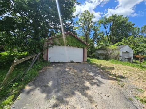 531 Miller Street Youngstown OH 44502