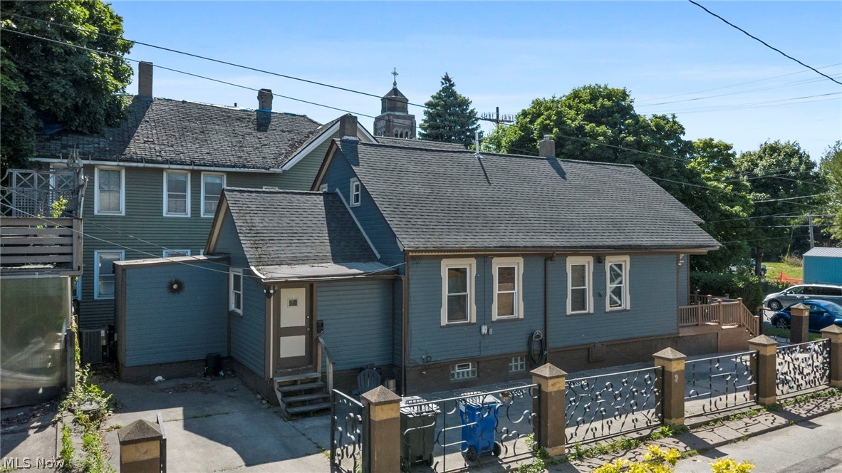 801 College Avenue Cleveland OH 44113