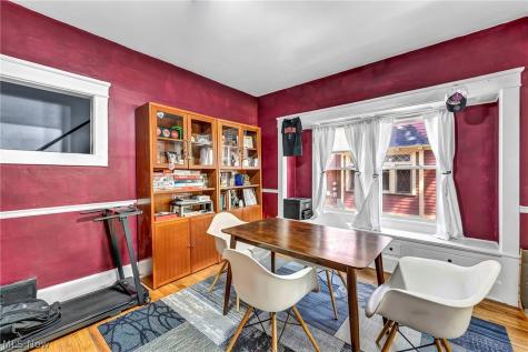 3032-3034 West Boulevard Cleveland OH 44111