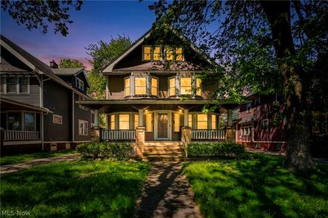3032-3034 West Boulevard Cleveland OH 44111