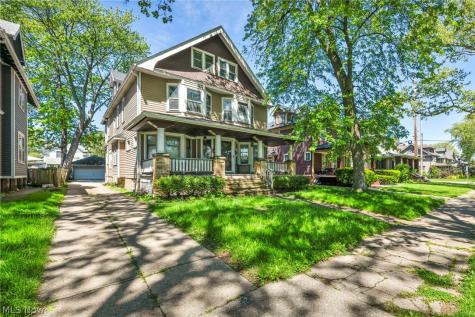 3032-3034 West Boulevard Cleveland OH 44111