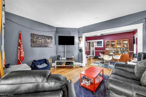 3032-3034 West Boulevard Cleveland OH 44111