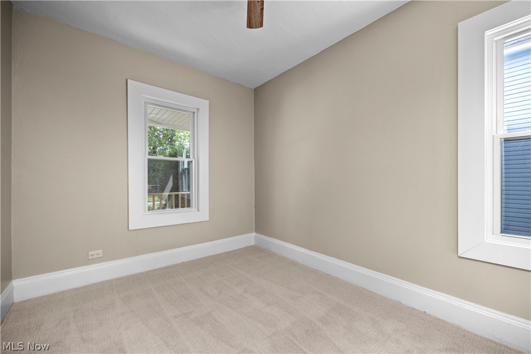 2054 Magee Street Lakewood OH 44107