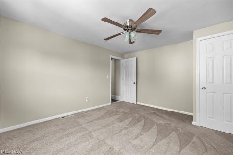 2054 Magee Street Lakewood OH 44107