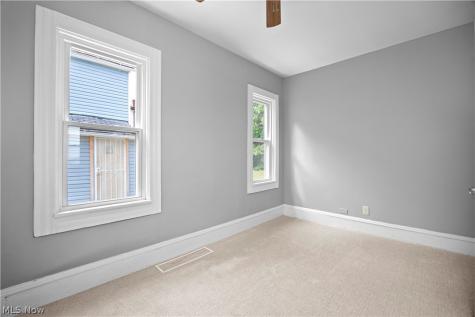 2054 Magee Street Lakewood OH 44107