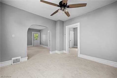 2054 Magee Street Lakewood OH 44107