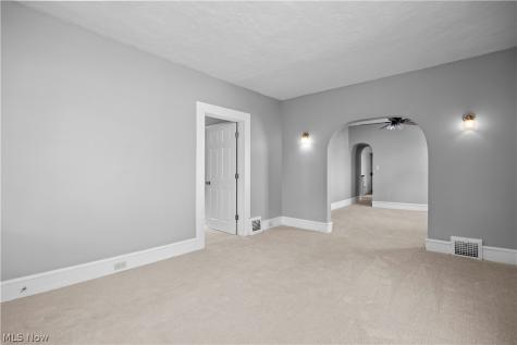 2054 Magee Street Lakewood OH 44107