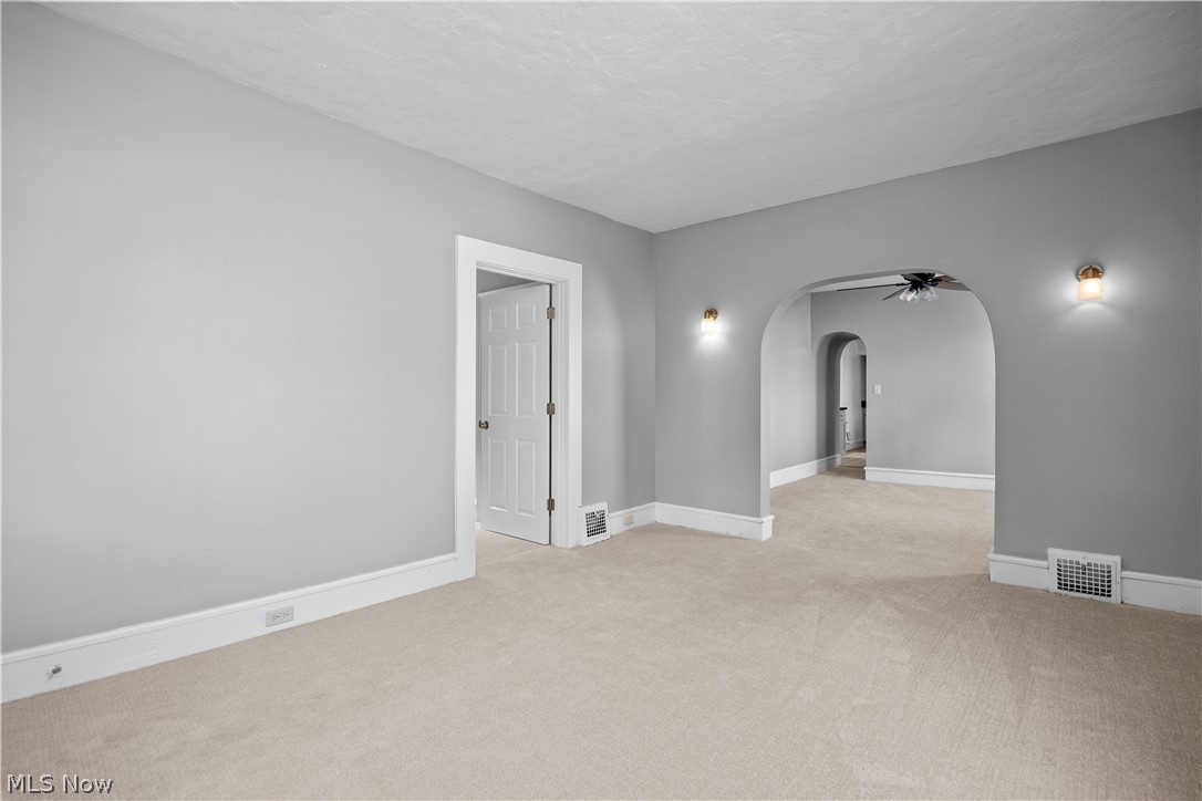2054 Magee Street Lakewood OH 44107