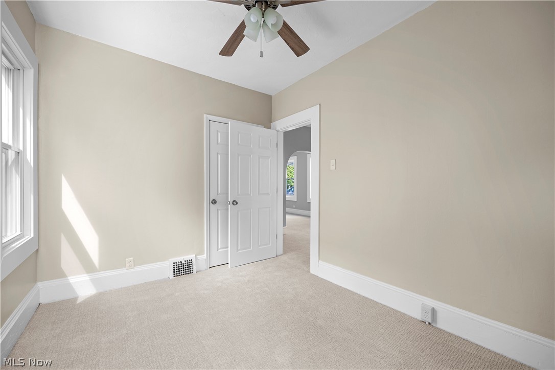 2054 Magee Street Lakewood OH 44107