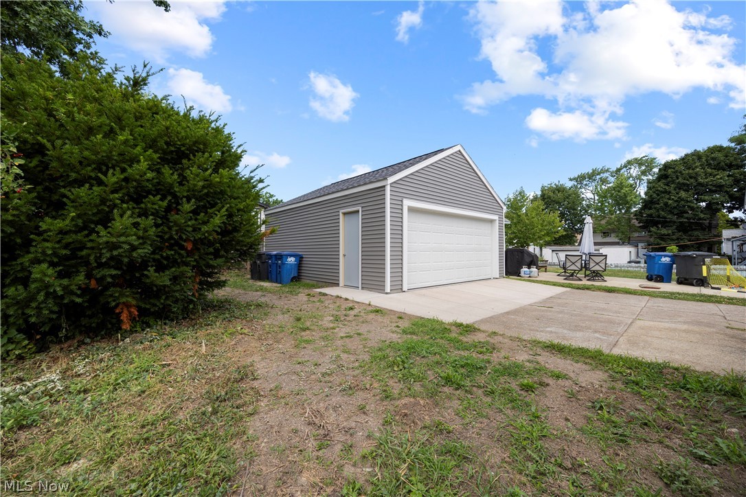 2054 Magee Street Lakewood OH 44107