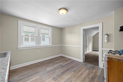2054 Magee Street Lakewood OH 44107