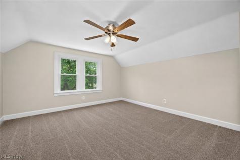 2054 Magee Street Lakewood OH 44107