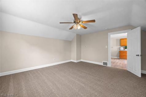 2054 Magee Street Lakewood OH 44107