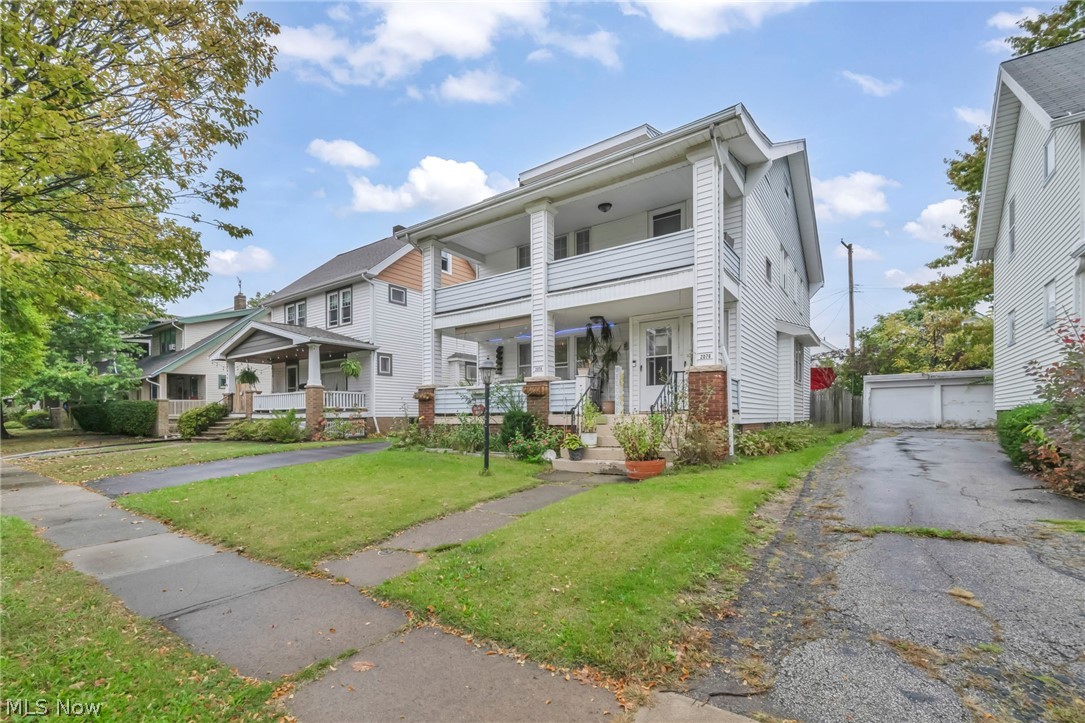 2076 Wascana Avenue Lakewood OH 44107