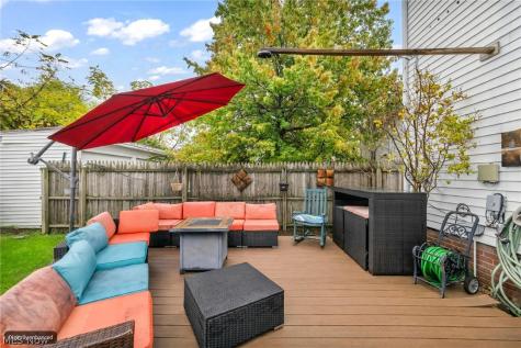 2076 Wascana Avenue Lakewood OH 44107