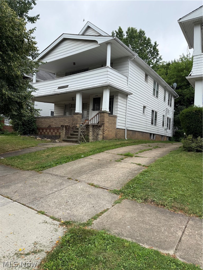 1594 Victoria Avenue Lakewood OH 44107