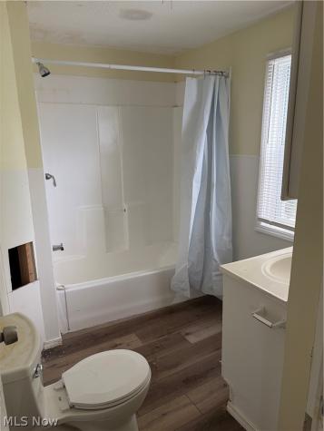 2100 W 95th Street Cleveland OH 44102