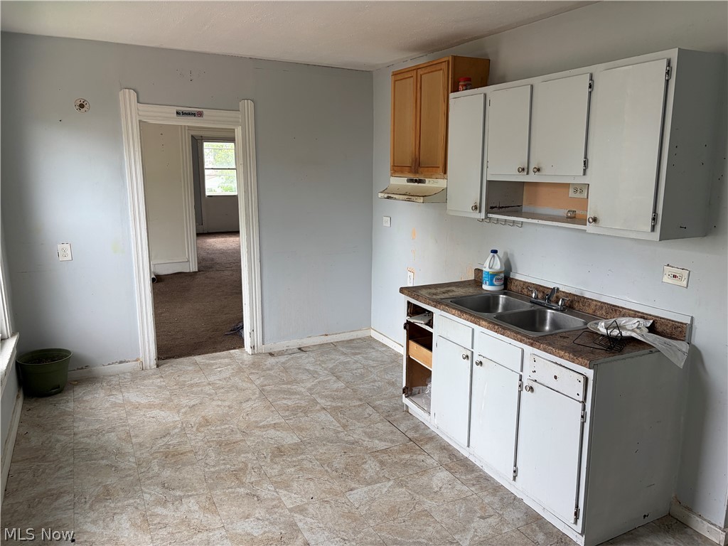 2100 W 95th Street Cleveland OH 44102