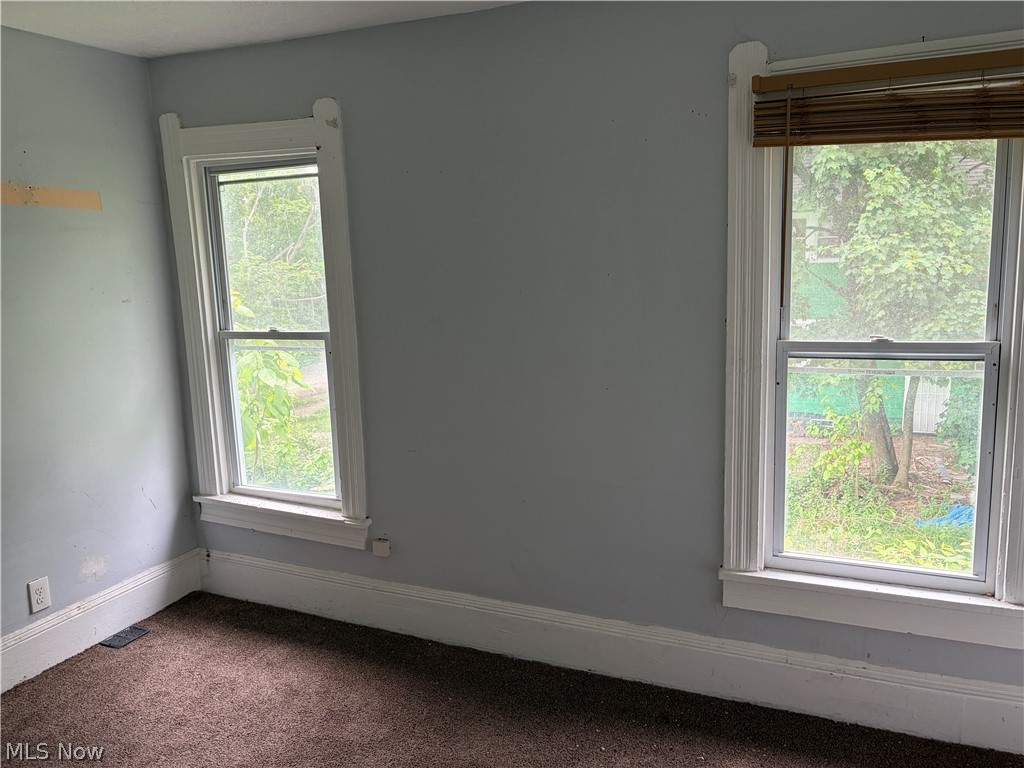 2100 W 95th Street Cleveland OH 44102