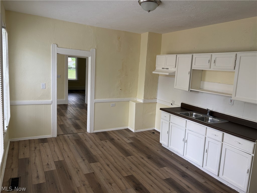 2100 W 95th Street Cleveland OH 44102