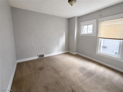 9404 Willard Avenue Cleveland OH 44102