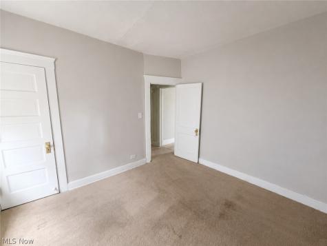 9404 Willard Avenue Cleveland OH 44102