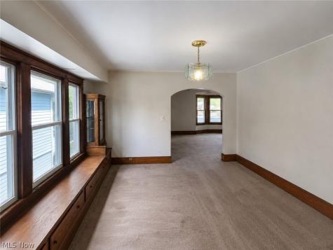 9404 Willard Avenue Cleveland OH 44102